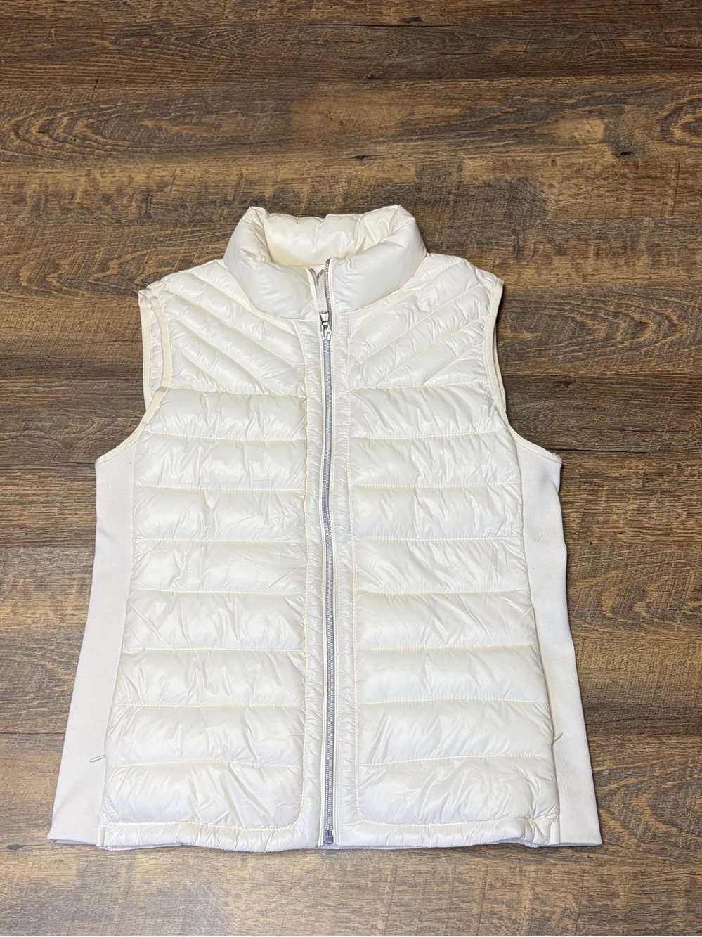 GAP Quilted Puffer Vest Women's Medium Primaloft Full Zip Ivory